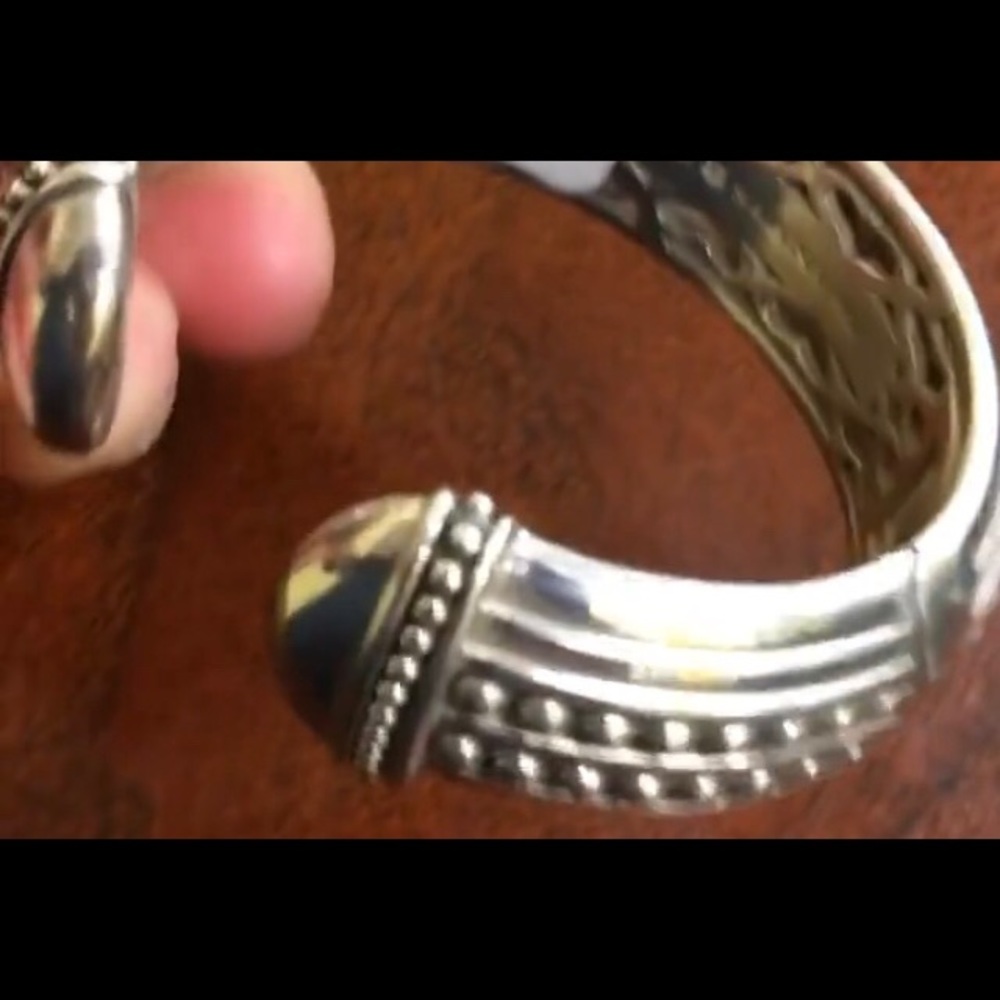 SLANE & SLANE STERLING SILVER CUFF BRACELET ( SMALL SIZE ) - Picture 9 of 17